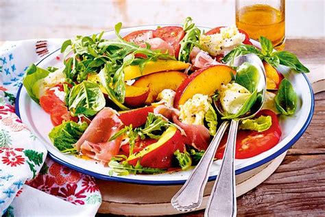 Sommerlicher Nektarinen Mozzarella Salat Rezept LECKER