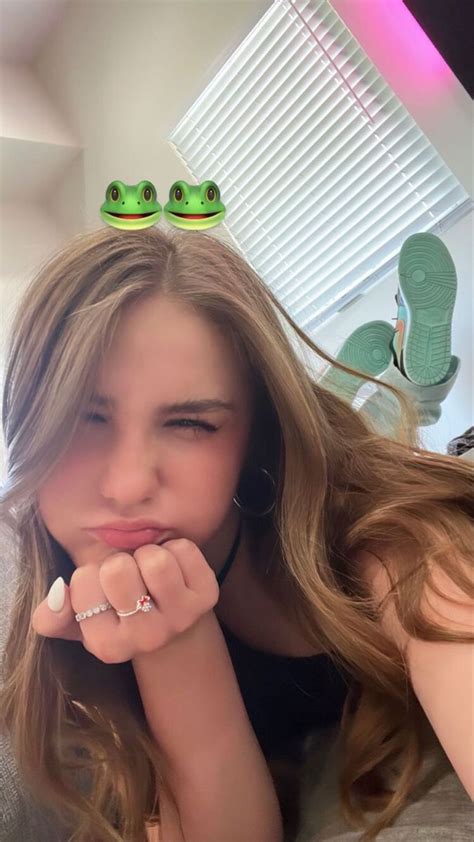 Piper Rockelle In 2022 Piper In Ear Headphones Cat Ear Headphones