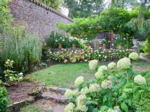 Visite des Jardins Henri le Sidaner à Gerberoy dans l Oise