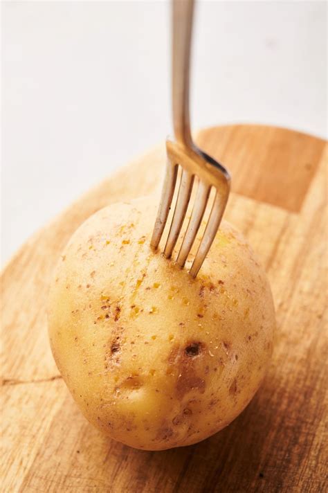 Air Fryer Jacket Potato With Crispy Skin And Fluffy Inside Lianas Kitchen