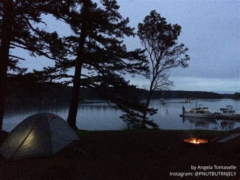 Island camping by kayak - Washington State Parks Foundation