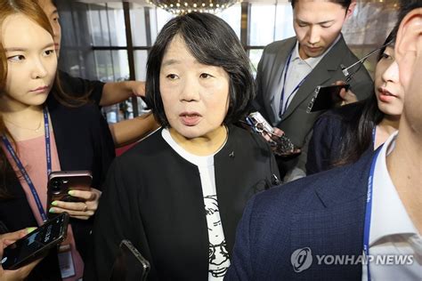 조총련 동원하고김일성 장군의 노래 부르고이미 2년전 폭로된 윤미향 부부 종북행위