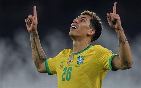 Roberto Firmino Se Convierte En Pastor Evang Lico En Brasil