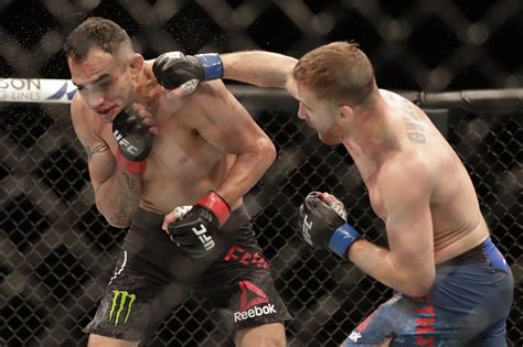 UFC 249 Tony Ferguson Suffered Orbital Fracture Vs Justin Gaethje