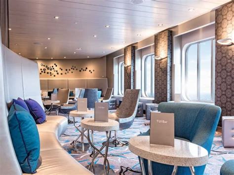 Zuid Oost Azi Cruisereizen Cruise Aan Boord Van De Mein Schiff