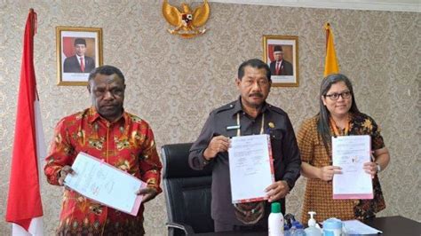 Permudah Masyarakat Urus Akta Lahir Anak Pemkab Jayawijaya Teken Mou