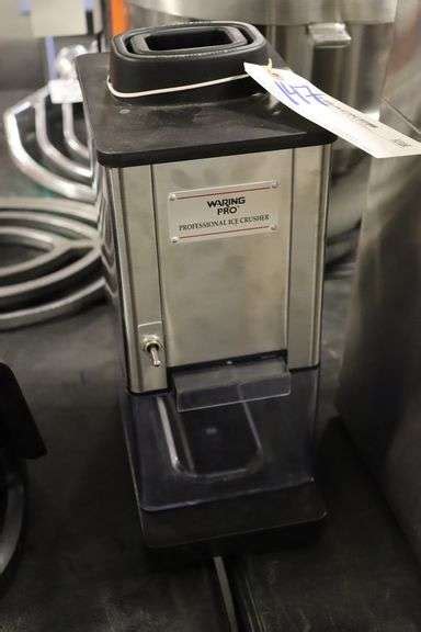 Waring Pro Counter Top Electric Ice Crusher Backes Commercial Auctioneers