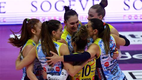 Volley A Femminile La Marcia Dell Imoco Volley Riparte Da Bergamo