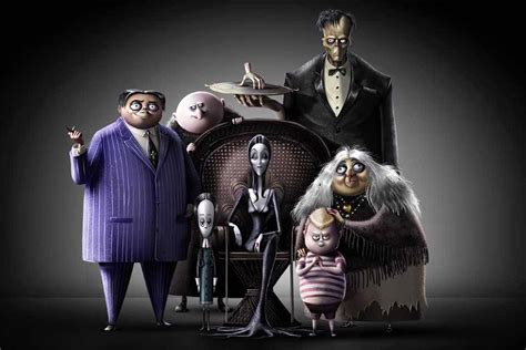 [100+] The Addams Family Pictures | Wallpapers.com