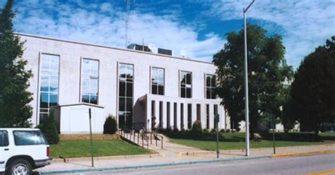 Daviess County Courthouse In Kentucky