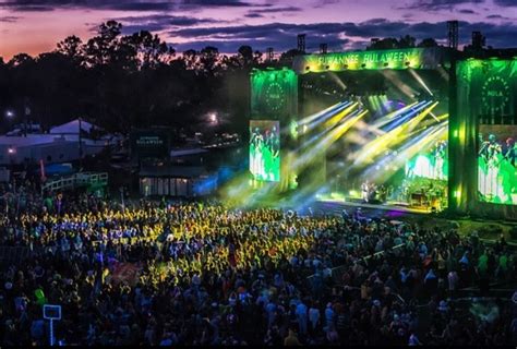 The String Cheese Incident Offer Women Of The Galaxy Set With Guests