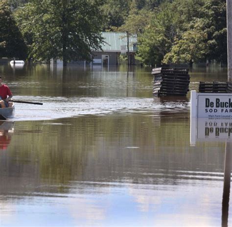 Us Ostküste Nach Hurrikan Irene Braut Sich Katia Zusammen Welt