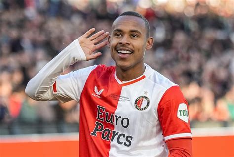 Gol do título Igor Paixão decide e Feyenoord é campeão da Copa da