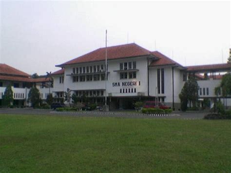 Sejarah Dan Masa Kini Sekolah Sma 1 Semarang Aswidas Article