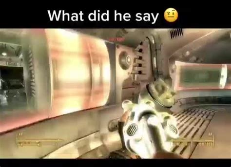 Hold Up Meme Subido Por Knotdaddy Memedroid