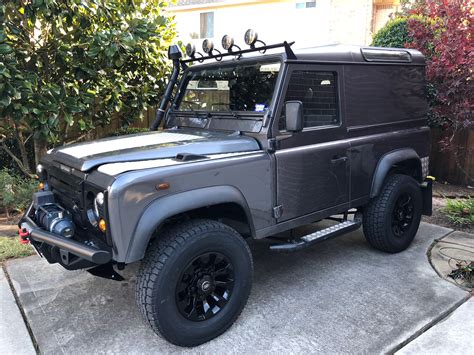 Defender 90 Land Rover Defender Land Rovers Restoration Suv Car Pins Landrover Defender