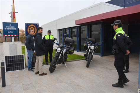 La Policia Local De L Escala Amplia La Flota De Vehicles El Ctrics El