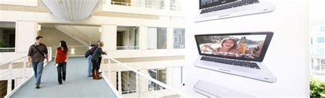 collection  photographs   apple hq macrumors