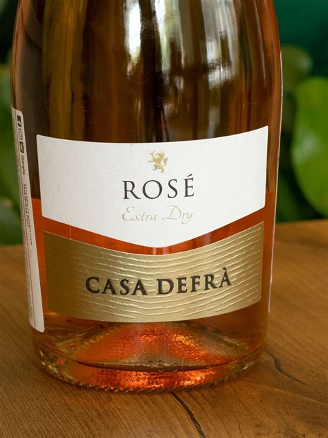 Купить игристое вино Casa Defra Prosecco Rose - лучшая цена и выбор в ...