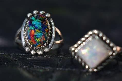 Virgo Birthstones: Color, Meaning & Benefits - DOSE