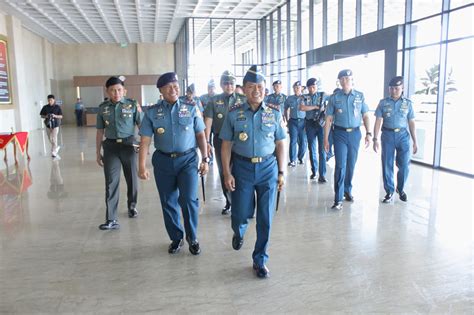 JALIN SILATURAHMI PANGKOARMADA I COURTESY CALL KEPADA PANGKOGABWILHAN I