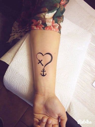 Idee Di Tatuaggio Da Farsi Sul Polso Da Non Perdere Assolutamente