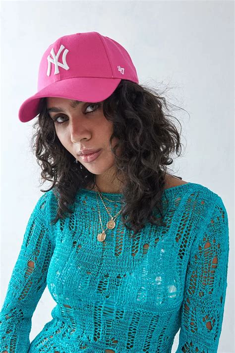 '47 Brand NY Yankees Pink Baseball Cap | Urban Outfitters UK