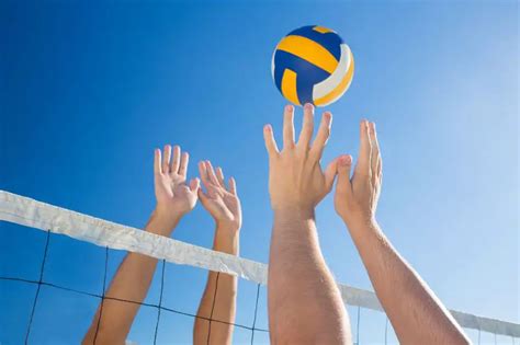 Can You Set Over The Net In Beach Volleyball Explained Volley Expert