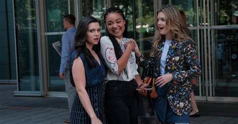 The Bold Type Stars Aisha Dee Meghann Fahy And Katie Stevens Talk