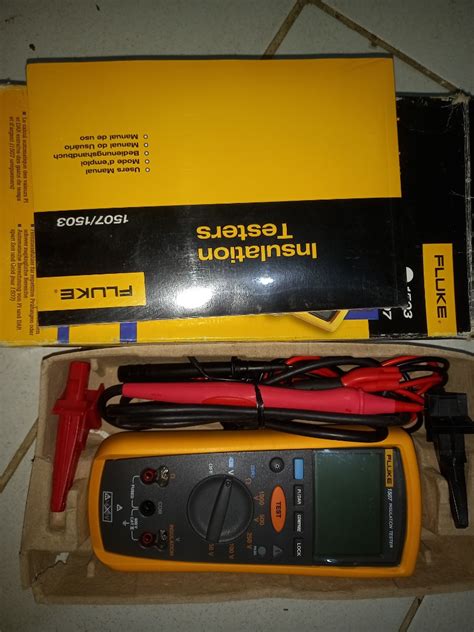 FLUKE 1507 insulation or megger tester, Commercial & Industrial ...