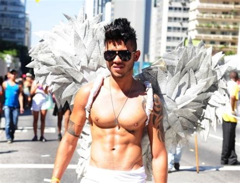 Qual A Melhor Fantasia Da Parada Gay De S O Paulo Vote Bol