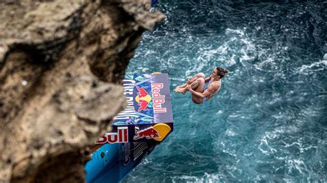 Cliff Diving Schmidbauer Ist Bei Red Bull Serie Wieder Auf Dem Sprung