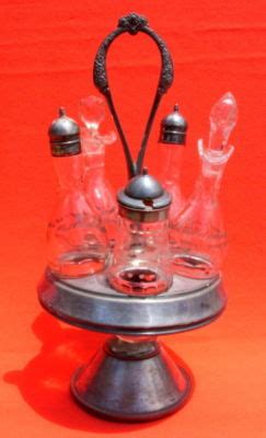 ANTIQUE MERIDEN B COMPANY SILVER PLATE CASTOR CRUET SET Antique