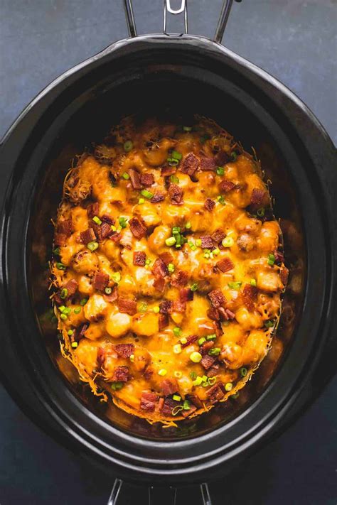 Slow Cooker Loaded Tater Tot Breakfast Casserole Creme De La Crumb