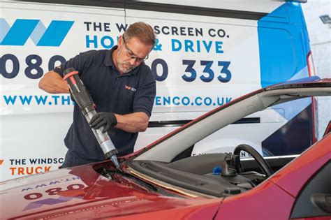 How Much Does Windscreen Repair & Replacement Cost? Price Guide