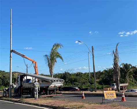 Prefeitura investe R 450 mil na iluminação pública do prolongamento da