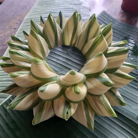 Pin By Sopha Chorn On Flower Arrangement Tropical Flower Arrangements