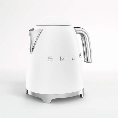 Smeg Cream Retro Electric Tea Kettle Reviews Crate Barrel Wishupon