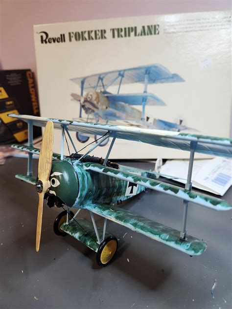 Fokker DR I Manfred Von Richthofen Triplane Plastic Model Airplane