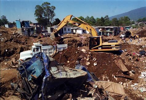 El Terremoto De San Salvador Uno De Los Libros Libres De Villegas