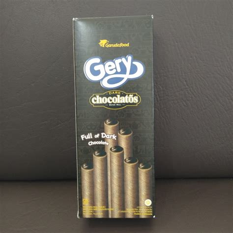 Gery Dark Chocolatos Wafer Roll Full Of Dark Chocolate Food Drinks