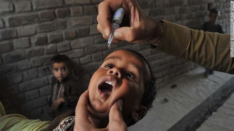 In Pakistan Vaccinating Children Against Polio Can Be A Deadly Job Cnn