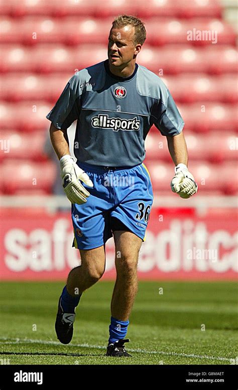 Charlton athletic stadium hi-res stock photography and images - Alamy