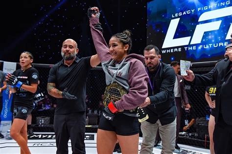 UFC signs undefeated LFA strawweight champion Jaqueline Amorim - MMA