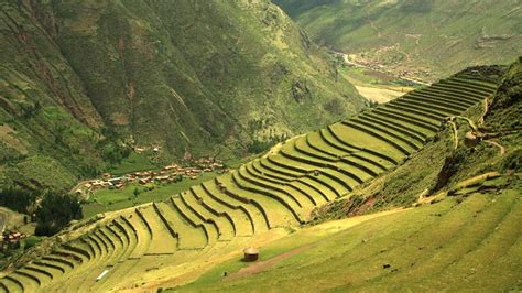 Exploring Pisac Ruins in the Sacred Valley of the Incas | Blog Machu ...