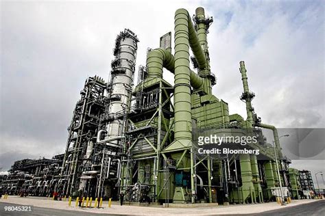 Marathon Refinery Photos And Premium High Res Pictures Getty Images