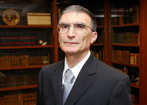 Aziz Sancar Kimdir