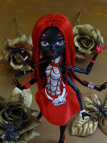 Monster High Webarella Wydowna Spider 24 Monster High Dolls