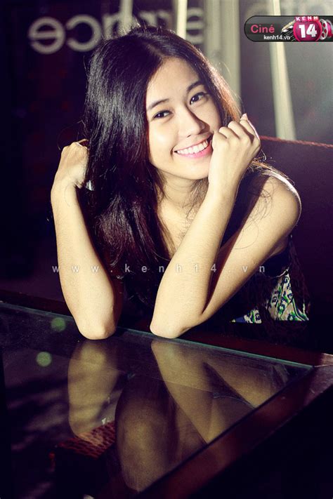 Hot girl Ngọc Thảo tường thuật cảnh đánh ghen giùm Tâm Tít