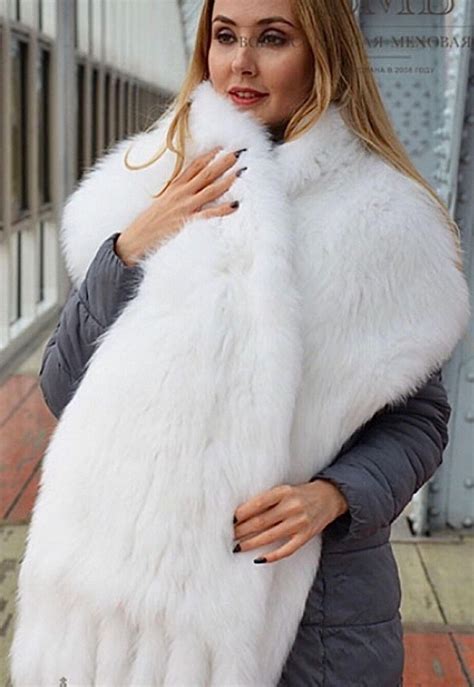 Pin By Fred Johnson On Furs How To Wear Fur Wrap Fashion